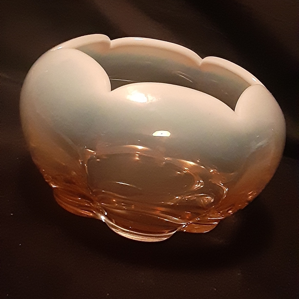 Vintage Duncan Miller Pink Opalescent Sanibel Bowl